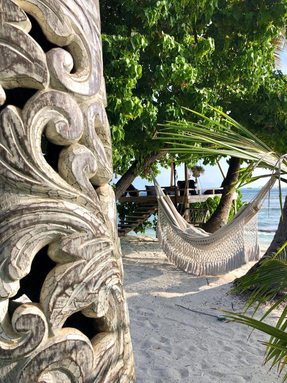 Samura Maldives Guest House Thulusdhoo Exterior foto